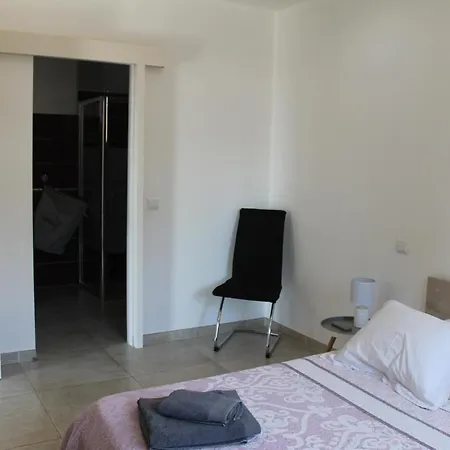 Avec Piscine Villa Sotta